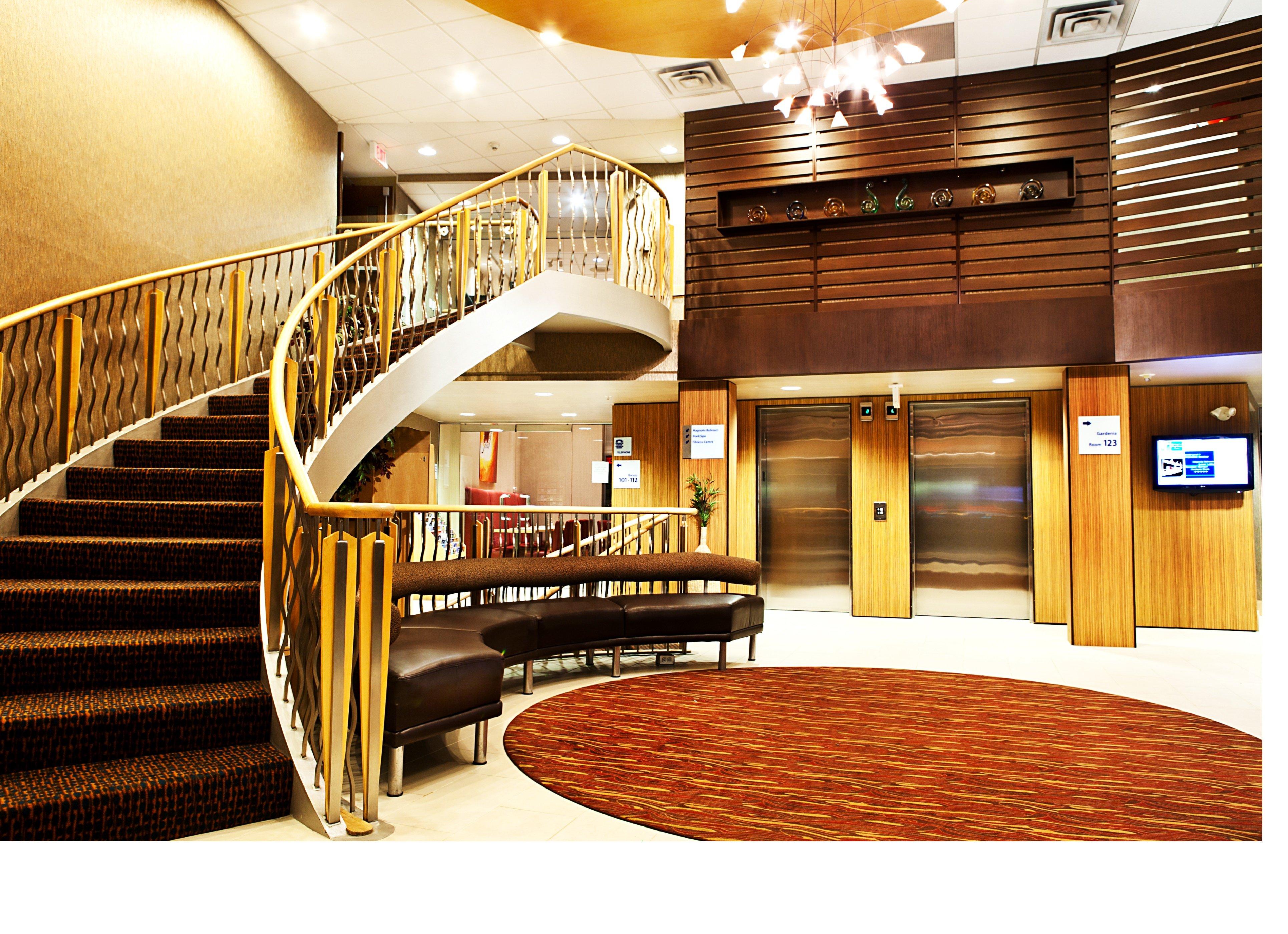 Holiday Inn Express & Suites Langley By Ihg Exterior foto