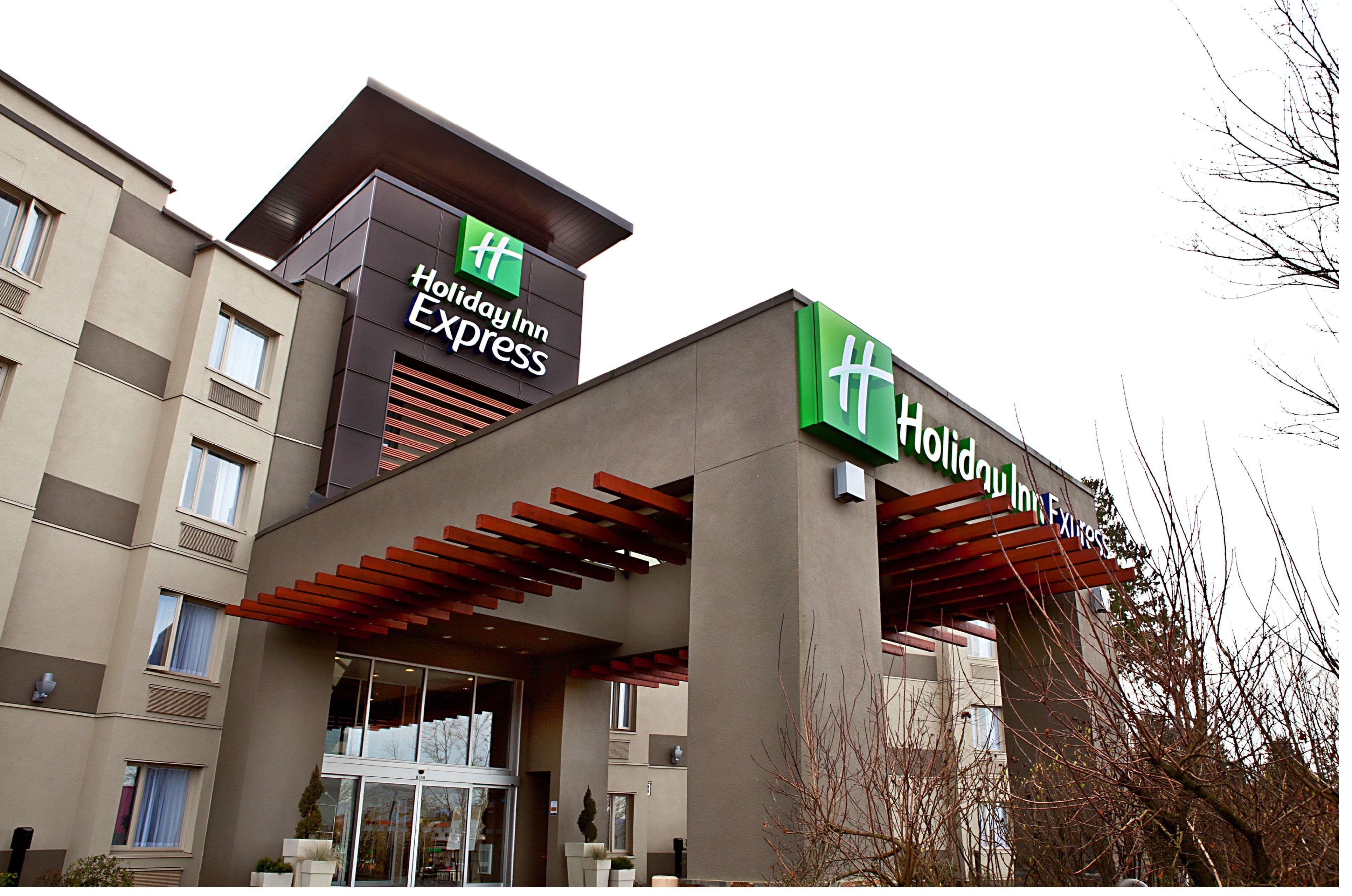 Holiday Inn Express & Suites Langley By Ihg Exterior foto